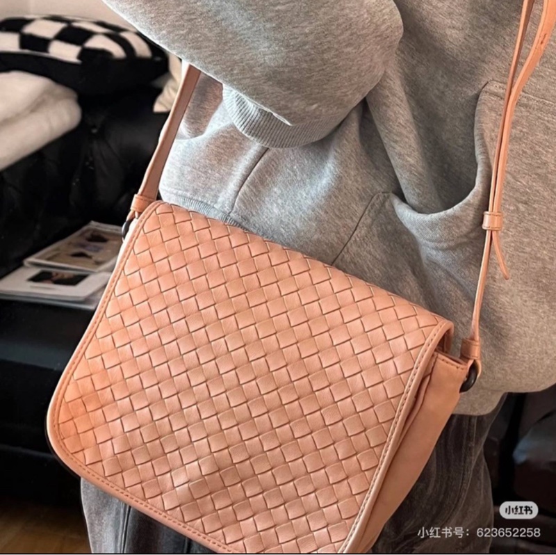 BOTTEGA VENETA BV 編織 粉 小馬鞍 斜背包 肩背包 側背包 手提包-5