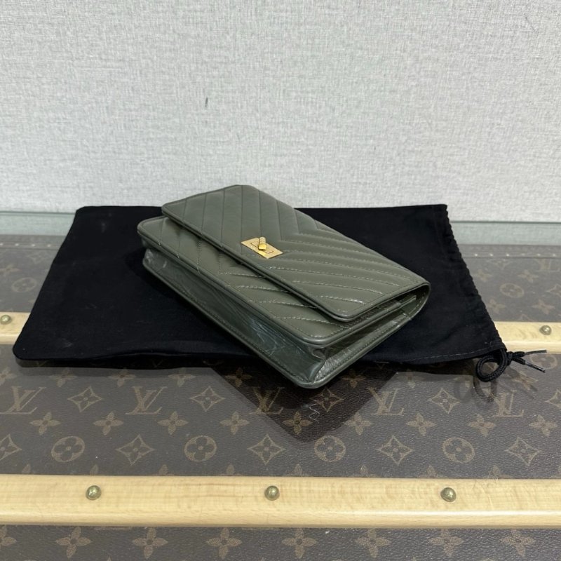 CHANEL 22K綠金V紋2.55woc肩背斜背包 19*12*4.5 99新配件塵袋購證-2