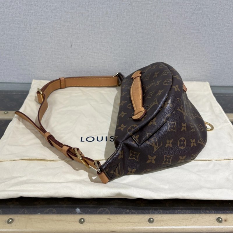 LV 棕色老花胸包腰包 30*10*8 98新配件塵袋-2