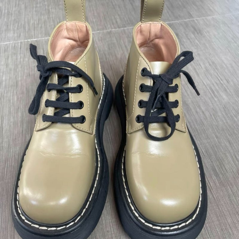 bottega veneta 綠色厚底大頭鞋短靴 35號， 配件有防塵袋 僅穿一兩次 九成新-0