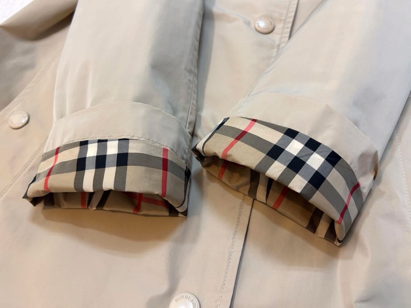 BURBERRY英國黑標卡其色塔夫塔綢風衣-5