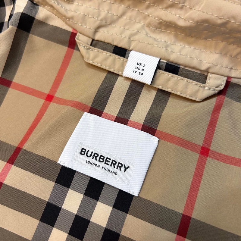 BURBERRY英國黑標卡其色塔夫塔綢風衣-10