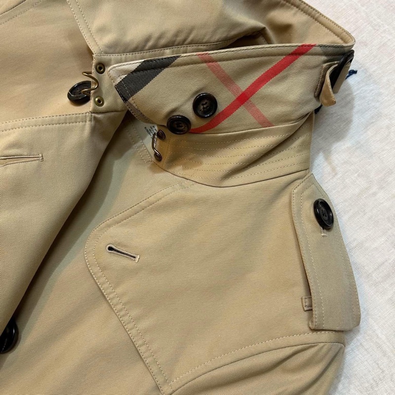 BURBERRY英國黑標肯辛頓蜜色風衣-12