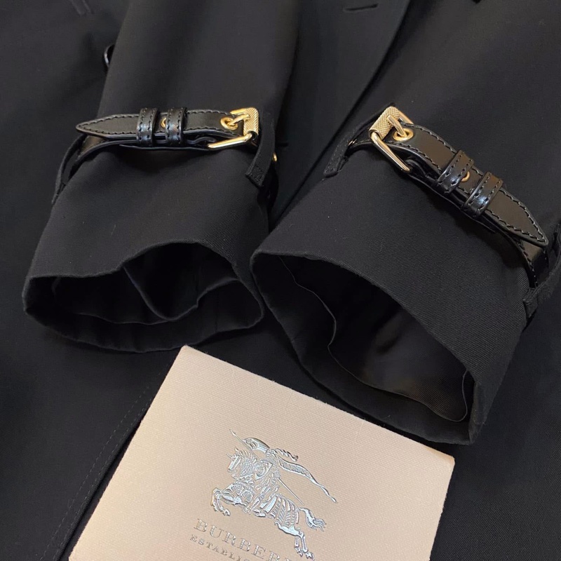 BURBERRY 英國黑標皮帶款風衣-9