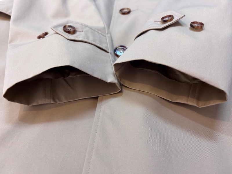 BURBERRY英國黑標男款蜜色風衣-8