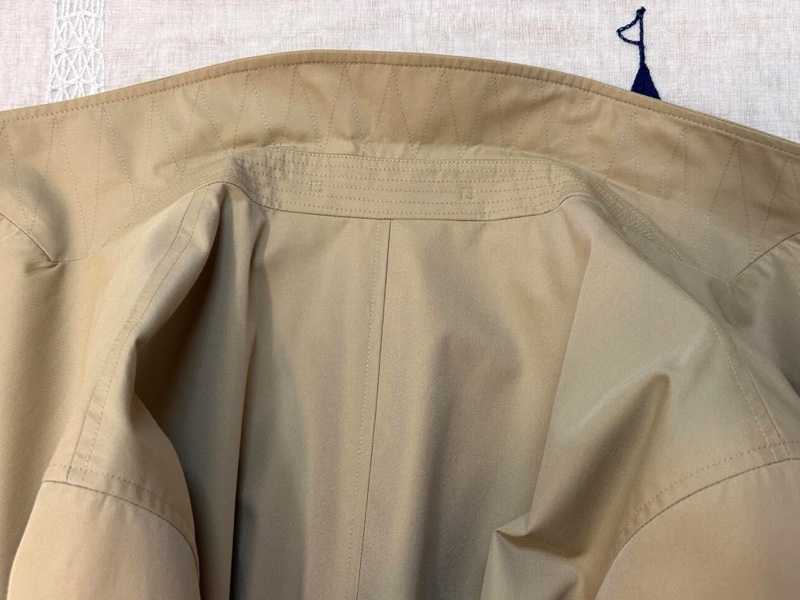 BURBERRY英國黑標男款蜜色風衣-12