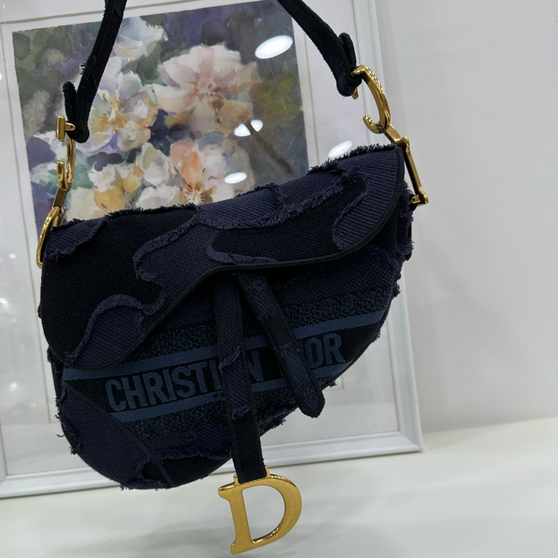 Dior 迪奧 馬鞍包 中號 藍色牛仔拼接刺繡帆布金扣手提包腋下包 底長25.5cm 19年編碼-1