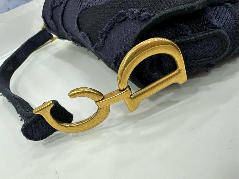 Dior 迪奧 馬鞍包 中號 藍色牛仔拼接刺繡帆布金扣手提包腋下包 底長25.5cm 19年編碼-10