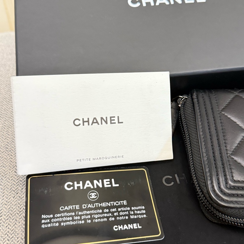 真品 CHANEL Boy Chanel 菱格紋 CoCo Mark 黑色小羊皮拉鍊長夾 全套-1