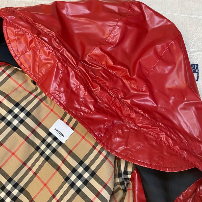 BURBERRY英國黑標紅色連帽風衣-12