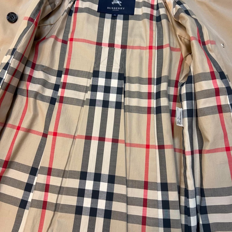BURBERRY LONDON蜜色風衣-9