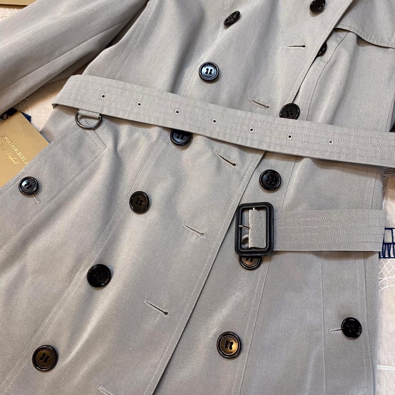 BURBERRY英國黑標雪花灰皮帶款風衣-9