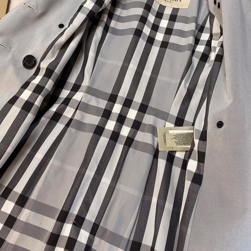 BURBERRY英國黑標雪花灰皮帶款風衣-11