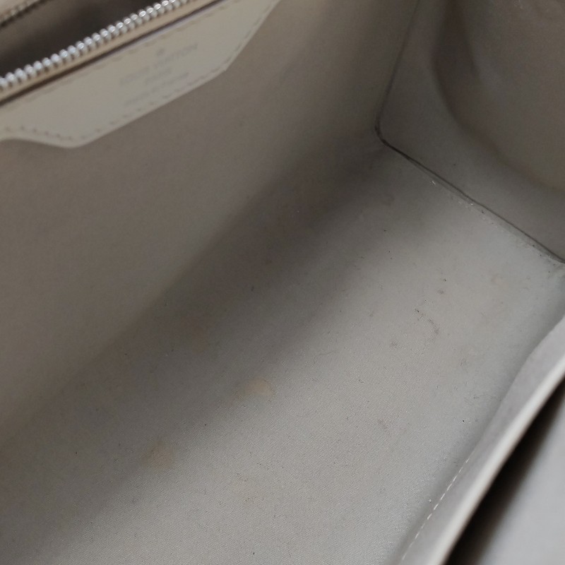 Louis Vuitton(LV)Brea醫生包中號牛皮水波紋鉚釘裝飾單肩包尺-8