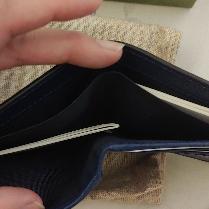 Gucci 男用皮革短夾-16