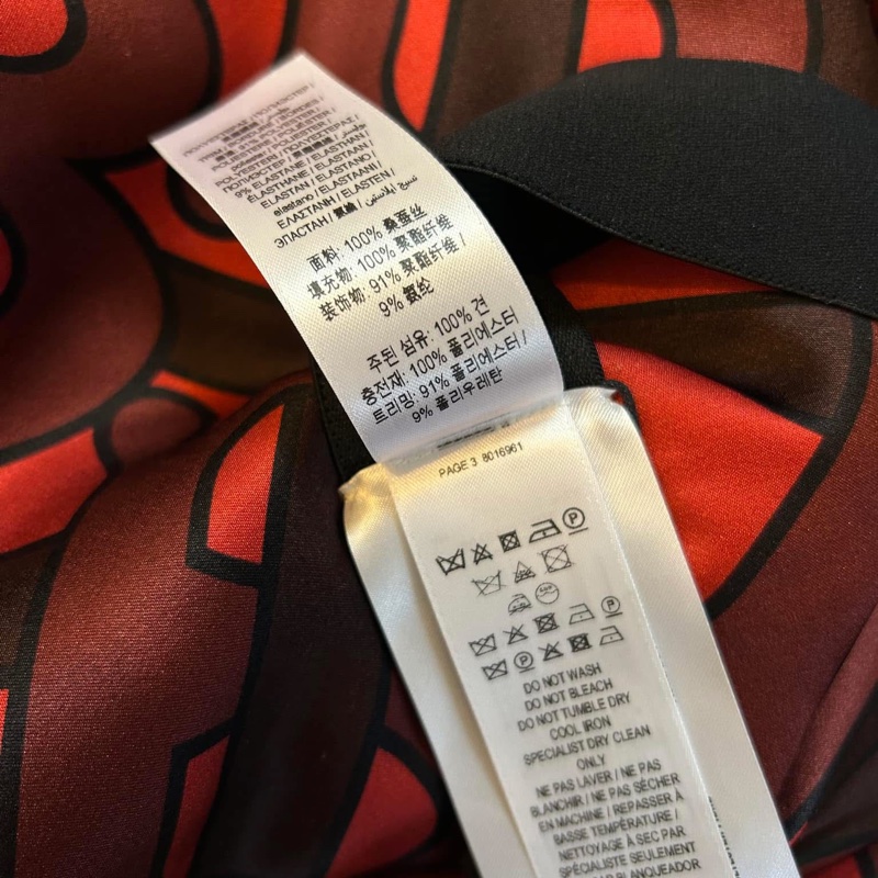 BURBERRY英國黑標典藏圍巾印花絲緞寬鬆披肩/緋紅-19