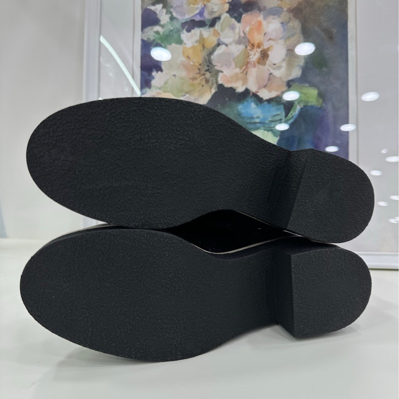 Chanel 黑白字母後跟馬丁靴 37碼 閒置-3