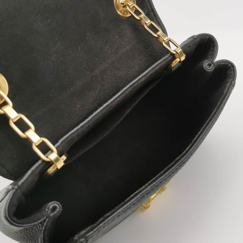 Louis Vuitton (LV) Saint GermainBB 牛皮 S-lock鎖扣斜背包-6