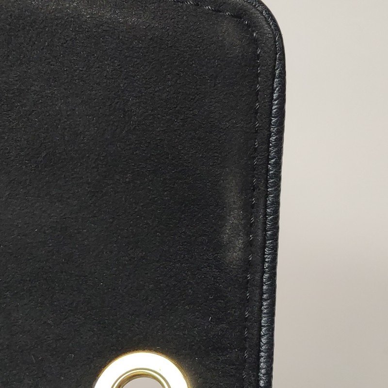 Louis Vuitton (LV) Saint GermainBB 牛皮 S-lock鎖扣斜背包-10
