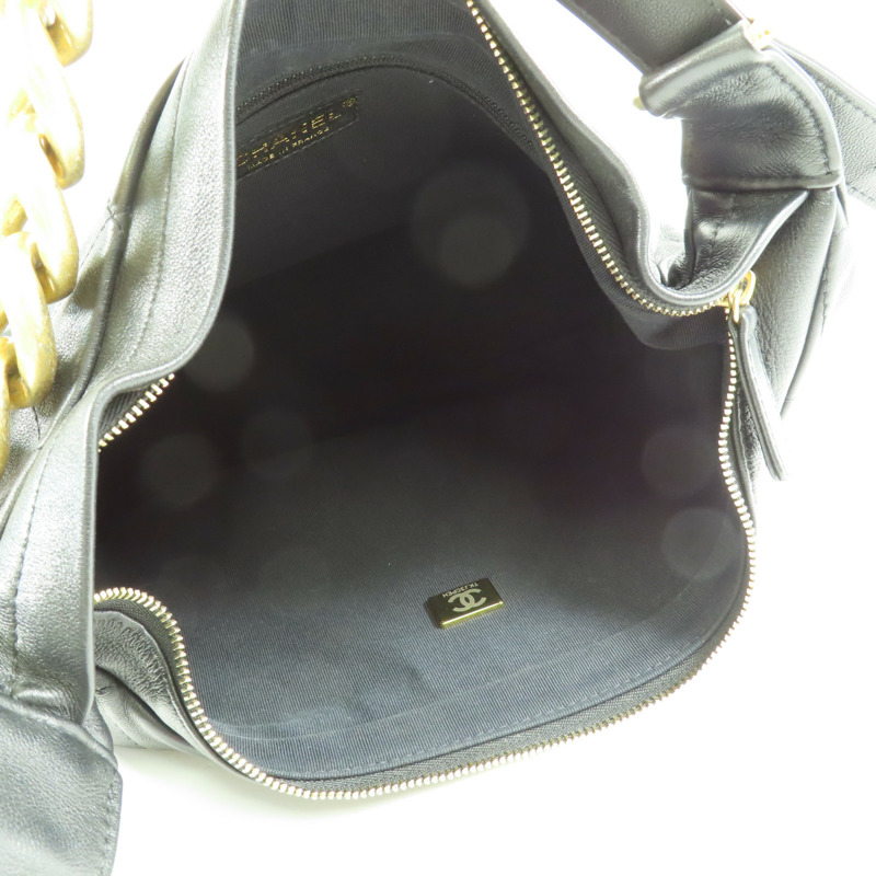CHANEL 牛皮皮革Hobo Bag金扣肩背袋-4