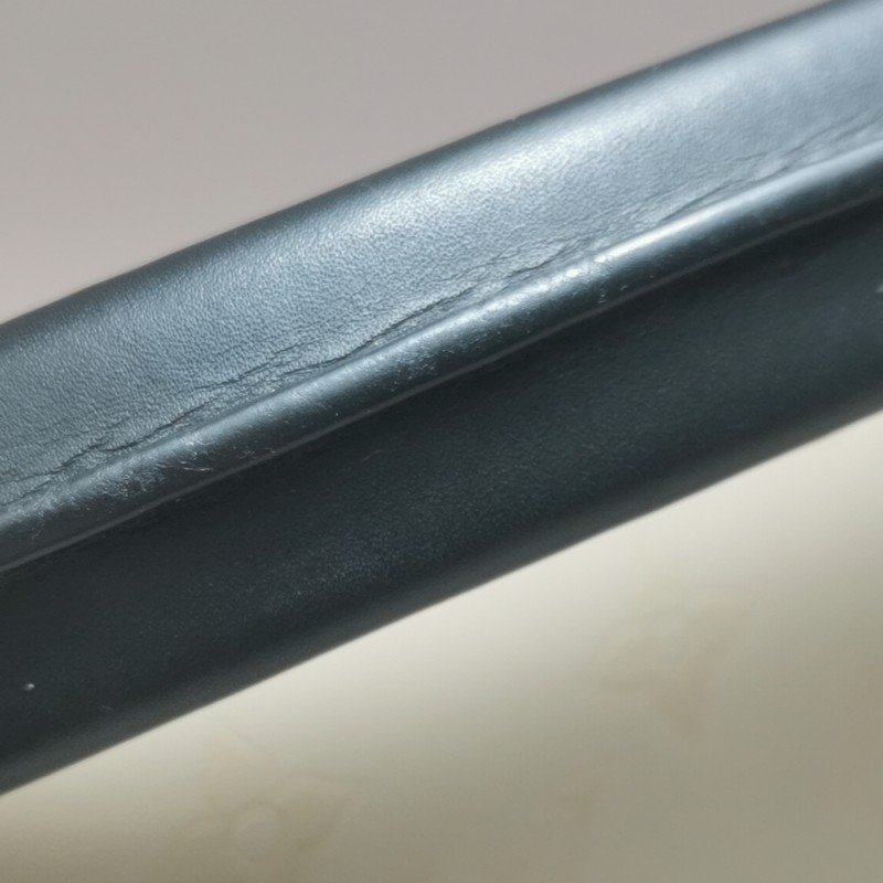 Louis Vuitton (LV) Very One Handle 牛皮 拼色 老花 壓紋 單肩包 晶片款-27