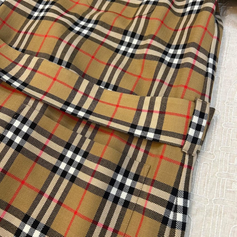 BURBERRY英國黑標格紋羊毛大衣-16