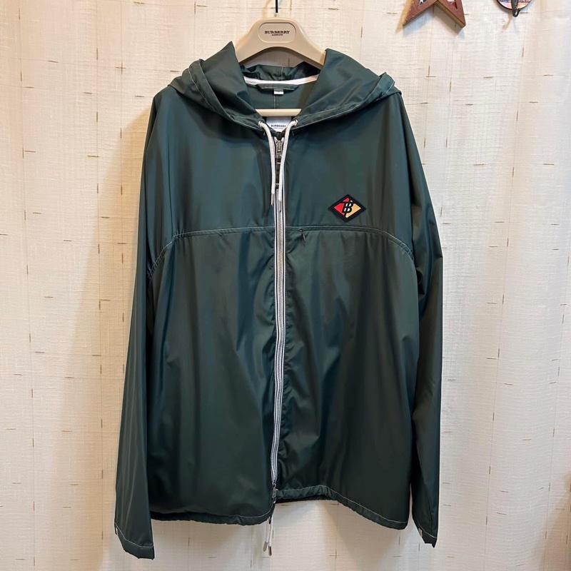 BURBERRY英國黑標男款徽標圖案便攜式輕盈連帽風衣-4