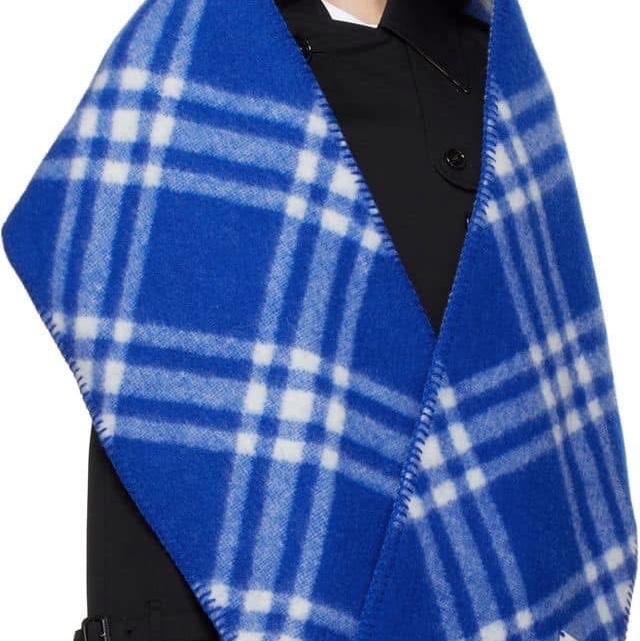 BURBERRY英國黑標騎士藍格紋連帽圍巾-2