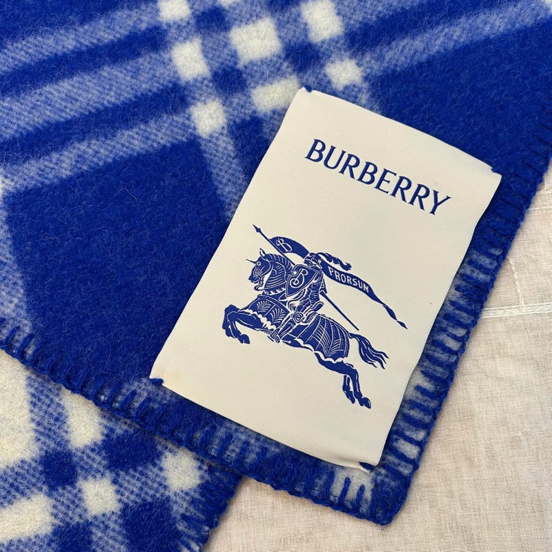 BURBERRY英國黑標騎士藍格紋連帽圍巾-8