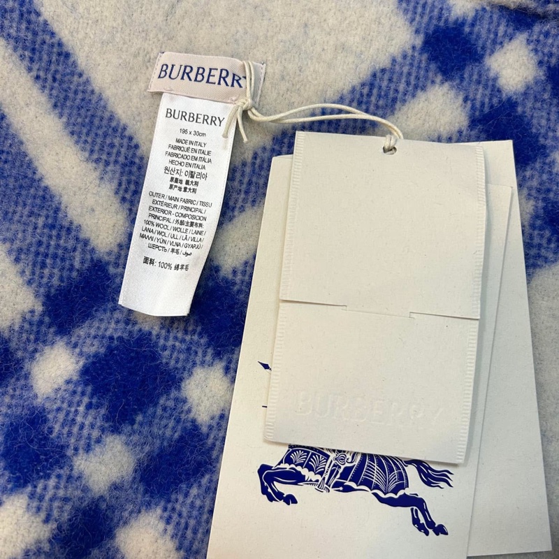 BURBERRY英國黑標騎士藍格紋連帽圍巾-13