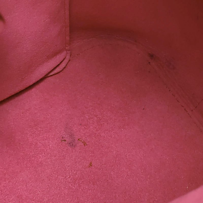 Louis Vuitton (LV) Lockme 牛皮 純色 LV 轉鎖 單肩包-9