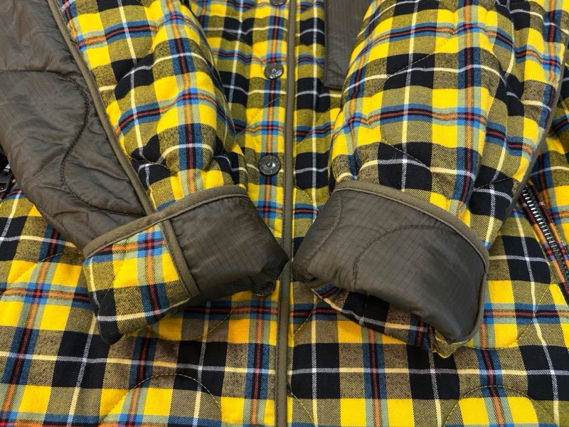 BURBERRY英國黑標格紋絎縫外套-7