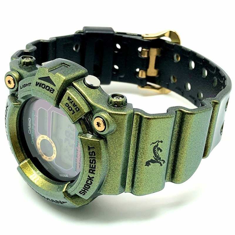G-SHOCK CASIO FROGMAN GOLD DEFENDER 腕錶 GW-200GM-9 強韌太陽能偏光塗層 四大守護神 白虎 金色 2002 年 3 月發售 三國丘商店 商品編號 1FCZ6528-5