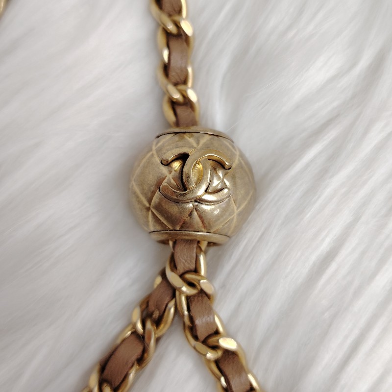 Chanel 香奈兒 小金球化妝包 奶茶色金扣 羊皮 芯片款-6