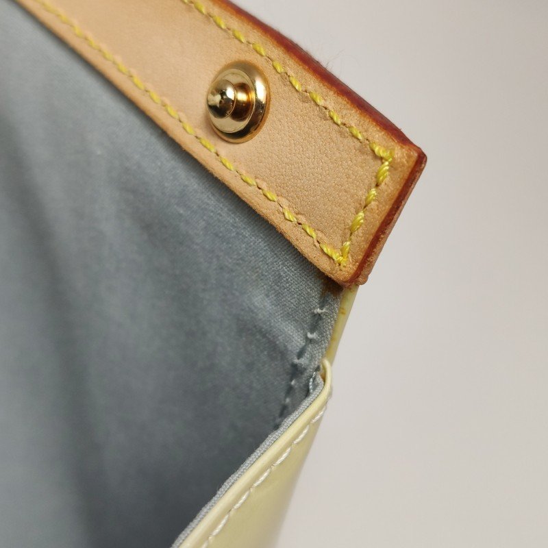 Louis Vuitton (LV) Roxbury 植鞣革 漆皮 壓紋老花 鏤空提手 單肩包-9