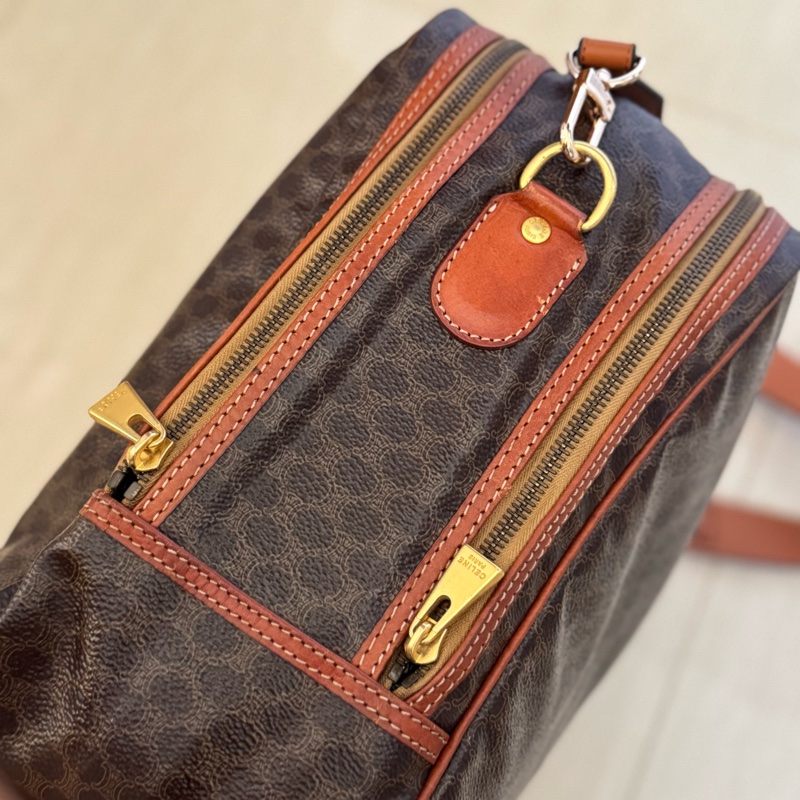 男女適用 Celine 凱旋門老花 手提旅行包 斜背包 電腦包 公事包-16