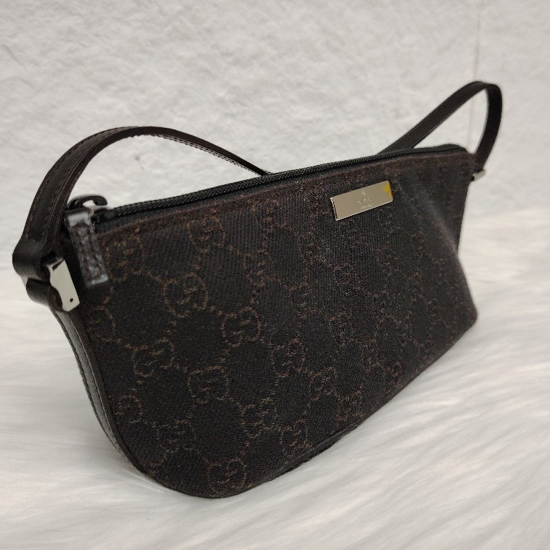 GUCCI Boat Baguette 黑色 老花 帆布 中號-1