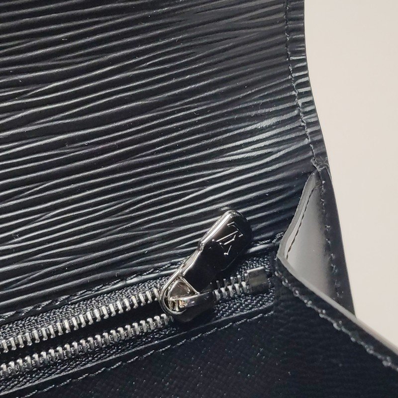 Louis Vuitton (LV) Monceau 蒙梭牛皮水波紋 S-lock鎖扣 手拿包-13