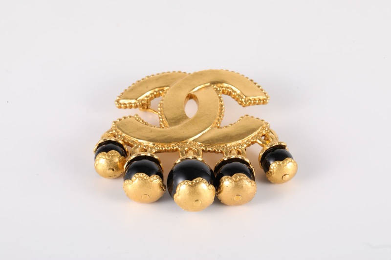 CHANEL(香奈兒)  合金 96A 中古 黑曜石 雙C胸針-1