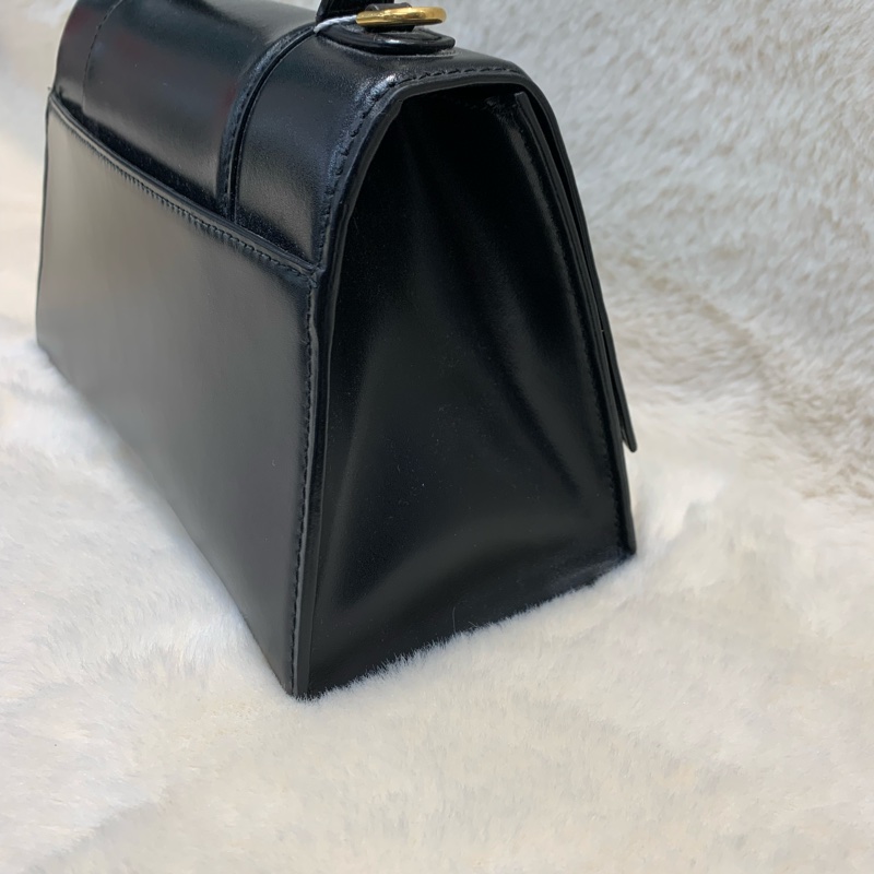 BALENCIAGA 黑色沙漏包 XB586-2