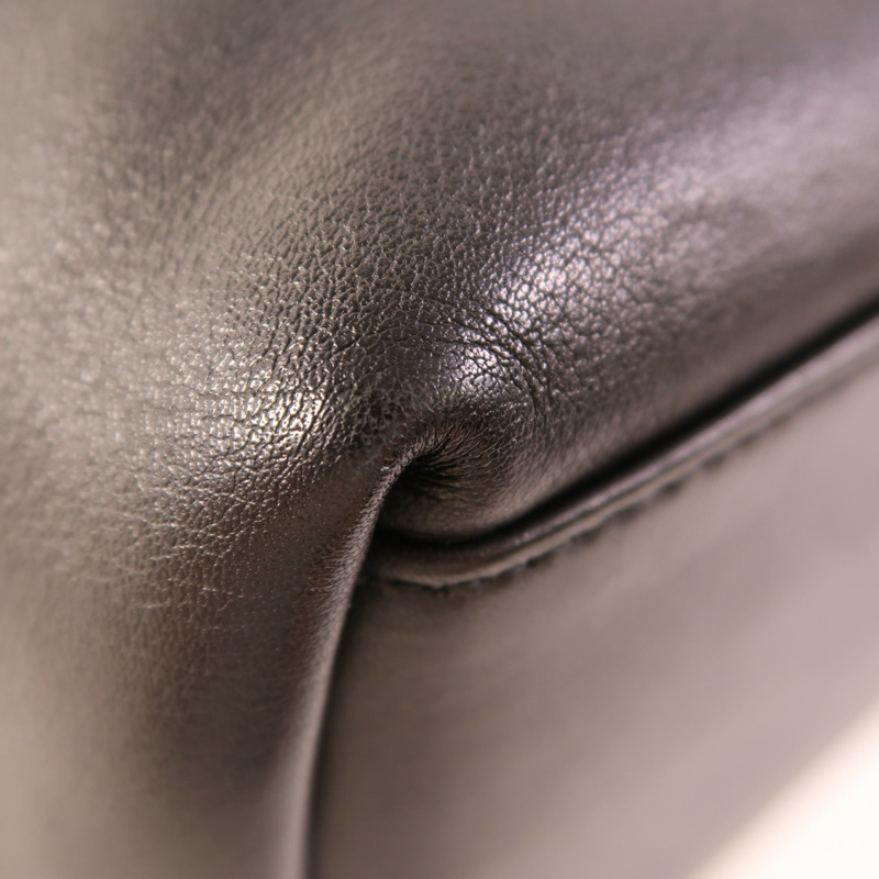 Dior 牛皮皮革Maris Pearl銀扣手挽袋-12