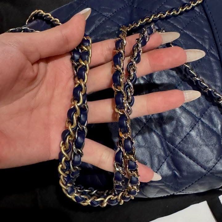 9.5新 Chanel深藍流浪後背包-9