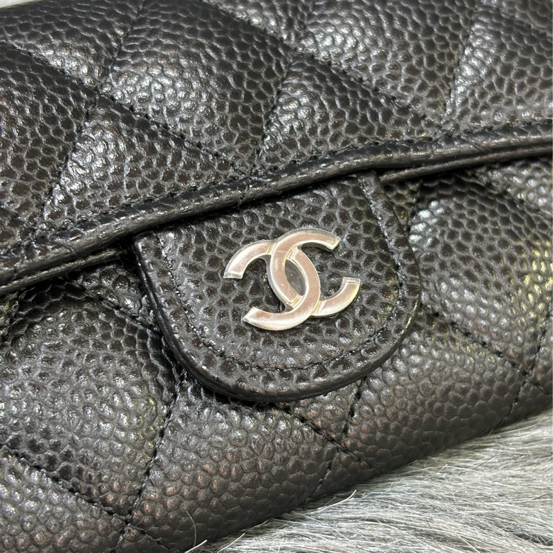 CHANEL AP0214 COCO 黑色荔枝皮銀釦 釦式 零錢包信用卡夾名片夾短夾皮夾-4