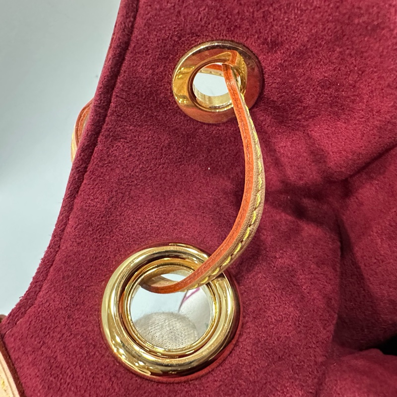 LV M40124 白彩金屬肩背包 村上隆 x URSULA-59