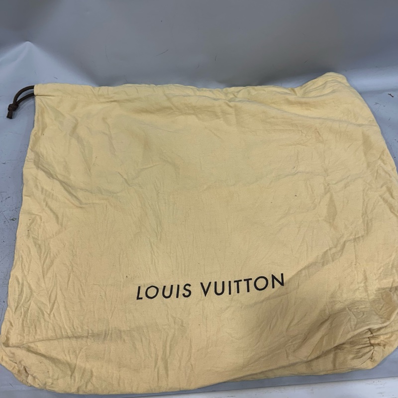 LV M40124 白彩金屬肩背包 村上隆 x URSULA-74