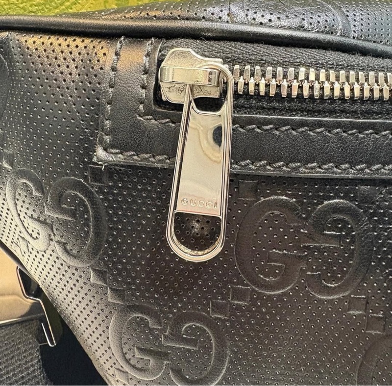 *SHIHNA名牌精品*Gucci GG 印花壓紋 胸包/腰包-1
