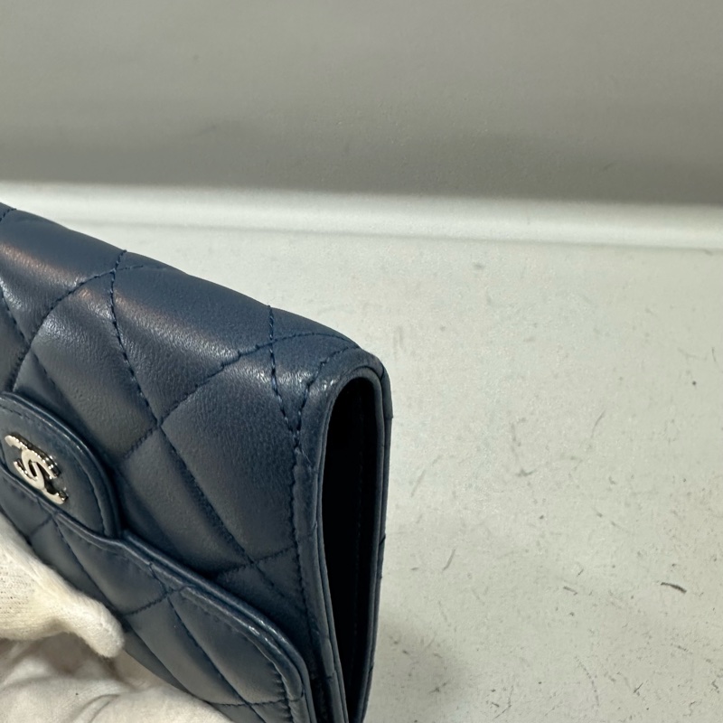 Chanel Ap0231 閃電羊皮銀釦三折短夾-9