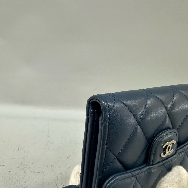 Chanel Ap0231 閃電羊皮銀釦三折短夾-10