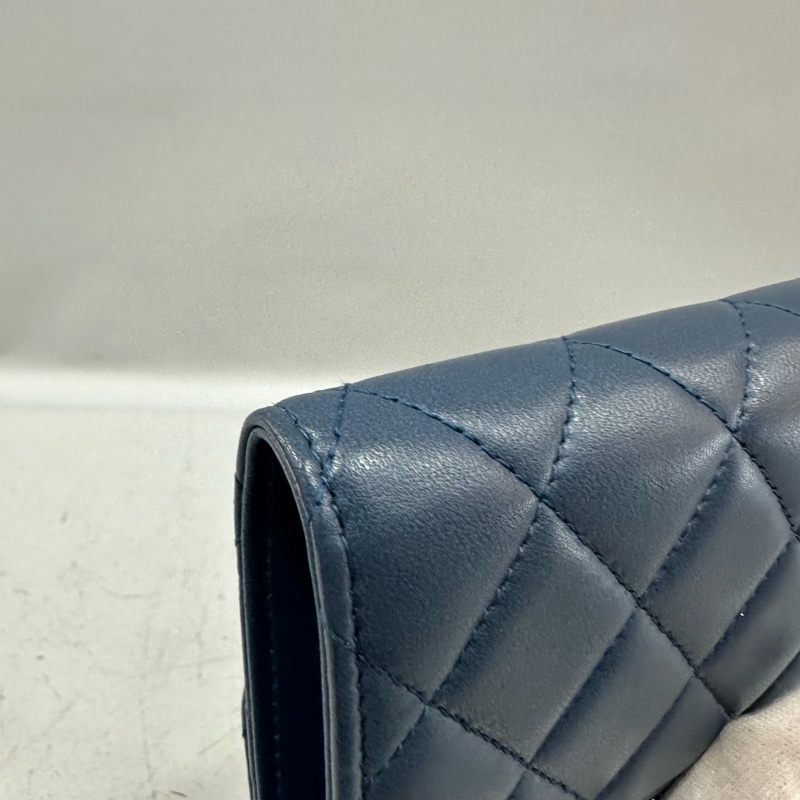 Chanel Ap0231 閃電羊皮銀釦三折短夾-12