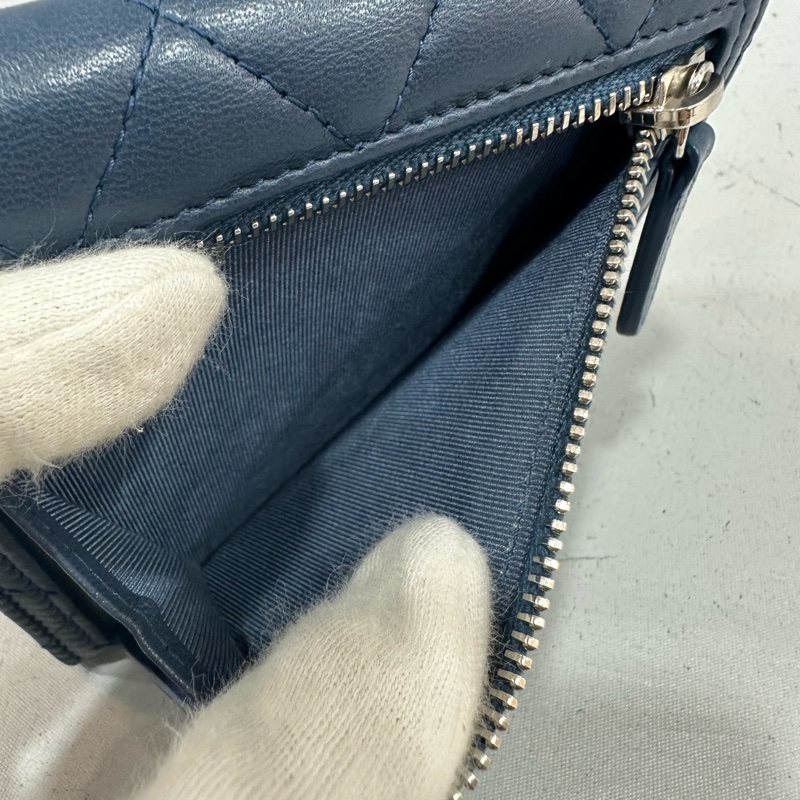 Chanel Ap0231 閃電羊皮銀釦三折短夾-18